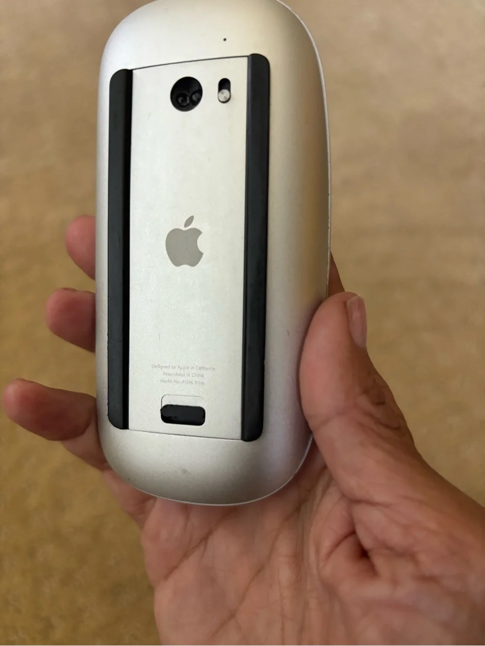 Apple Wireless Magic Mouse - Gloss White A1296 3 Vdc